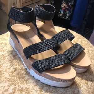 Wedge sandals